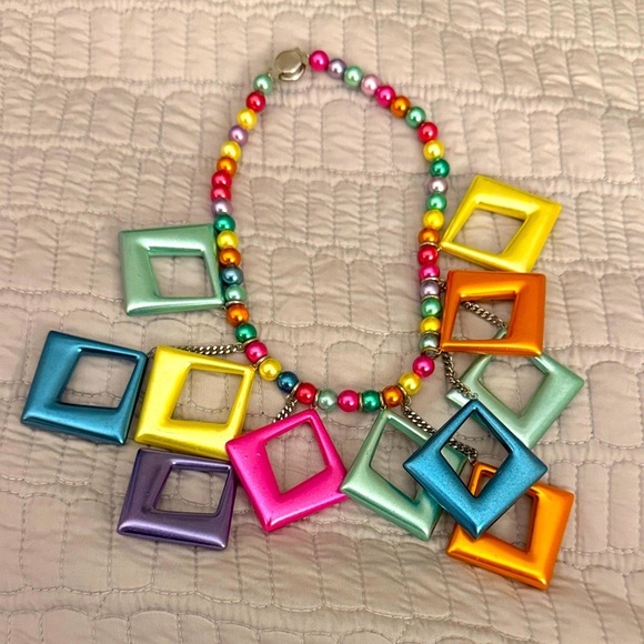 Vintage Jewelry - Super fun 80’s necklace - various colors GUC